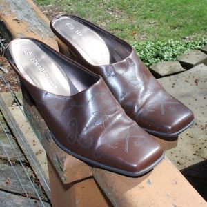 Highlights Sz 8.5 Mules 3 In Heels